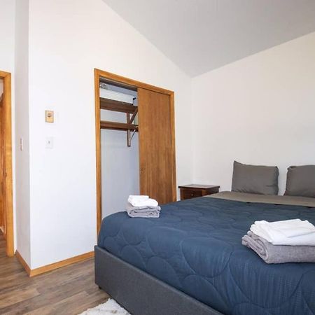 Entire 3 Bedroom Adventure Chalet, Near The Best Of The Poconos East Stroudsburg Exteriör bild