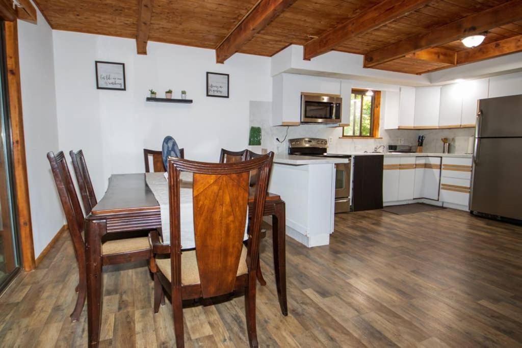 Entire 3 Bedroom Adventure Chalet, Near The Best Of The Poconos East Stroudsburg Exteriör bild